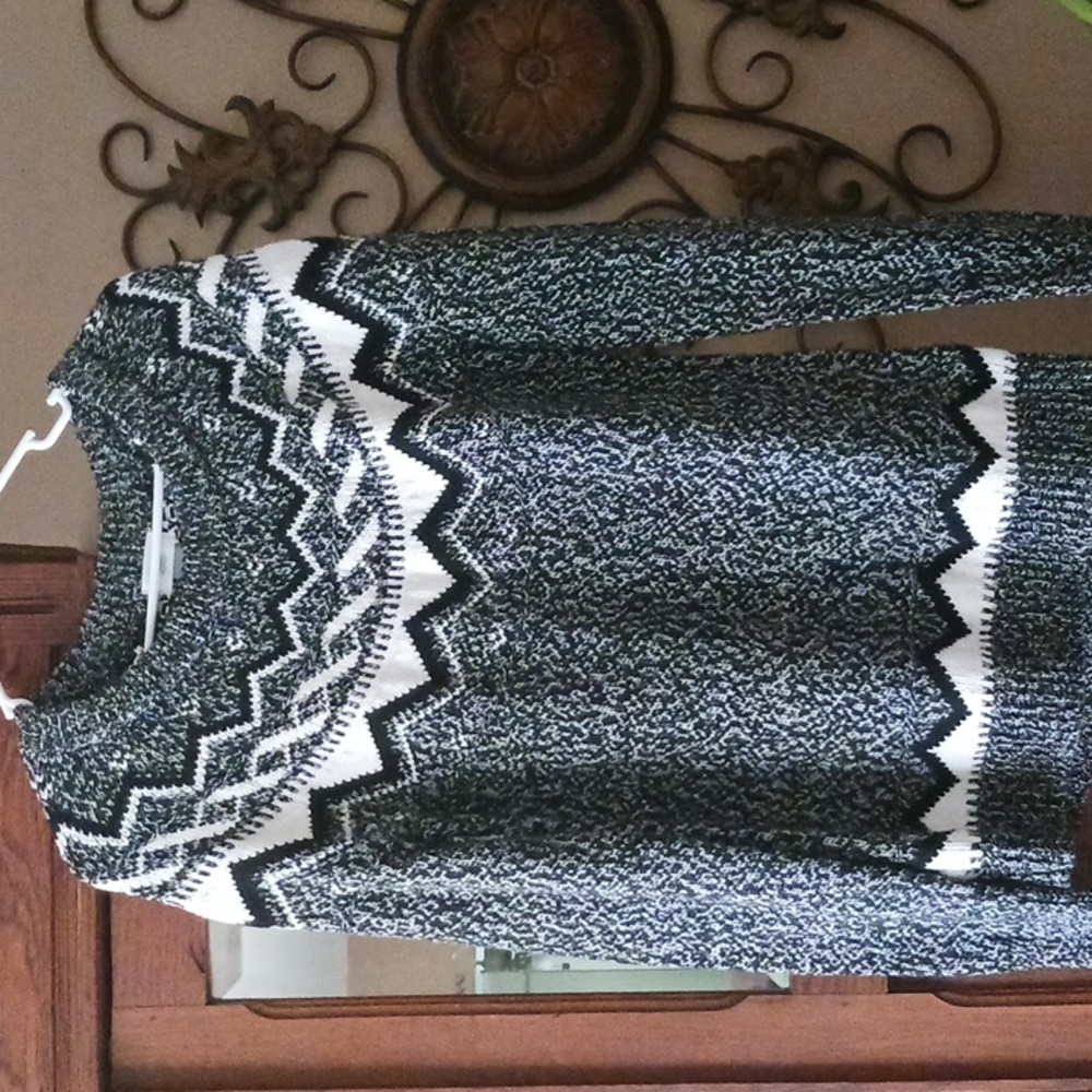 Old Navy sweater